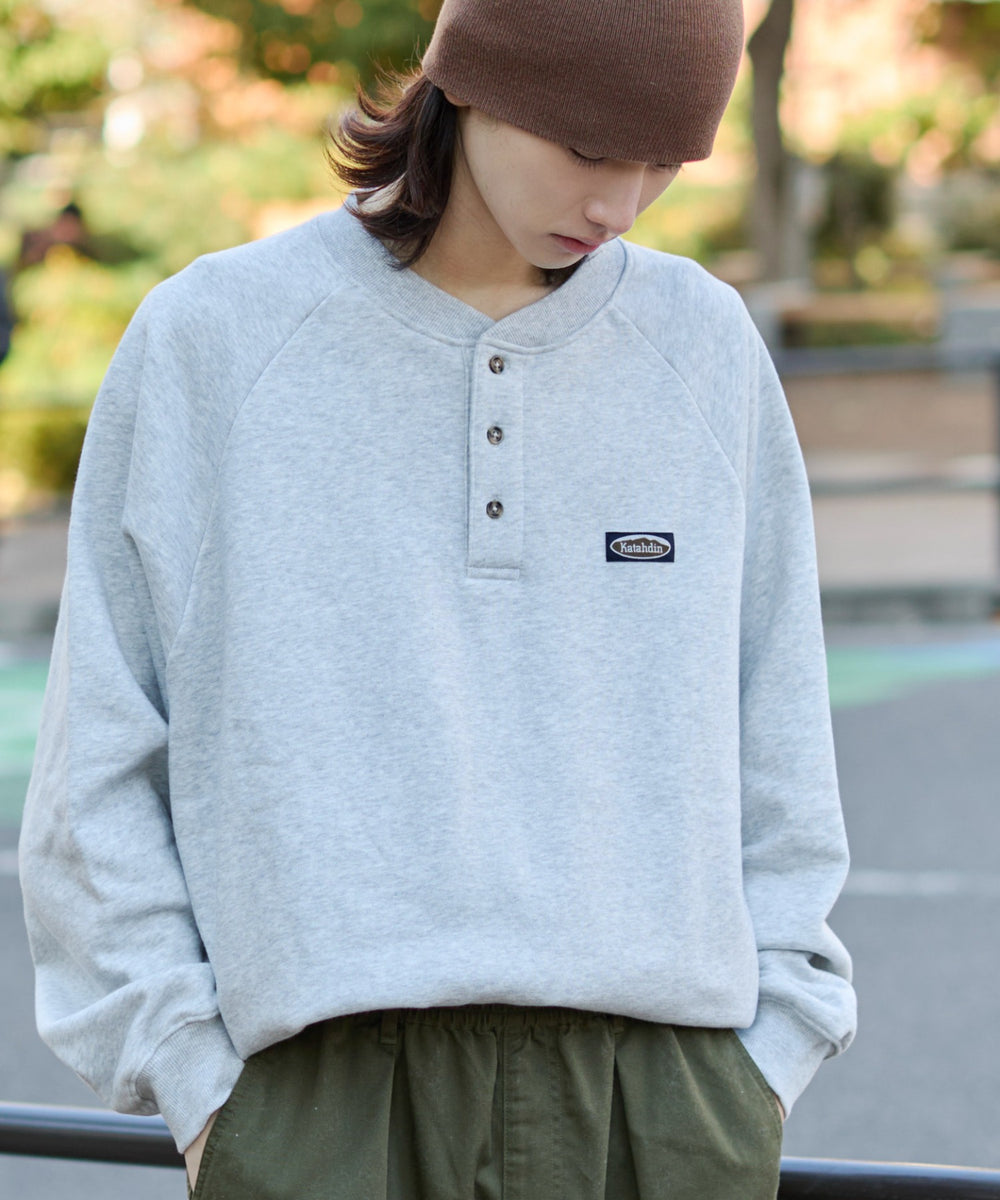 アッシュグレー モデル：175cm L着用