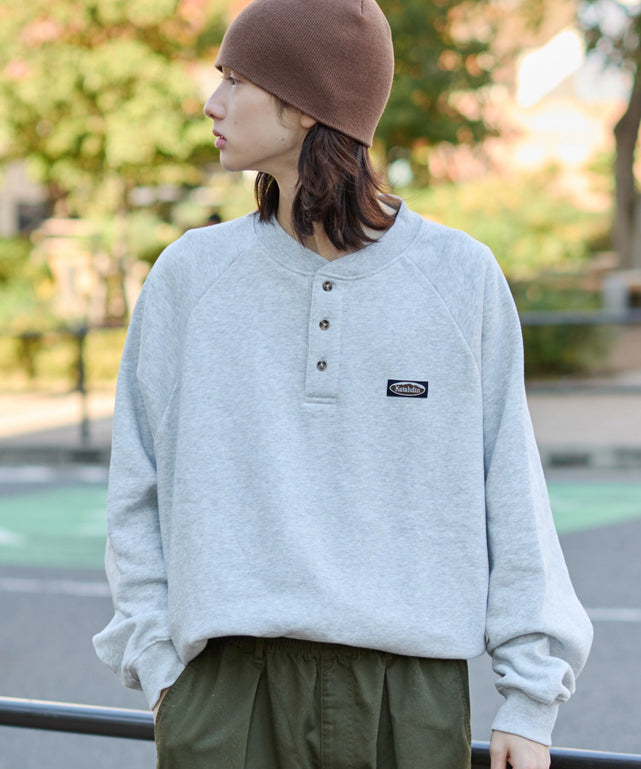 アッシュグレー モデル：175cm L着用