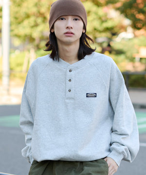 アッシュグレー モデル：175cm L着用