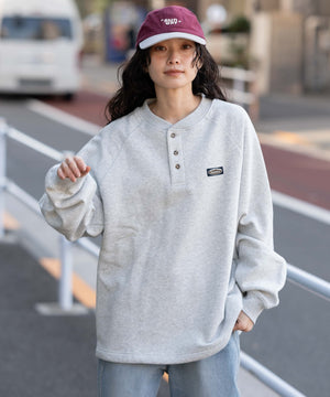 アッシュグレー　モデル：161cm M着用　