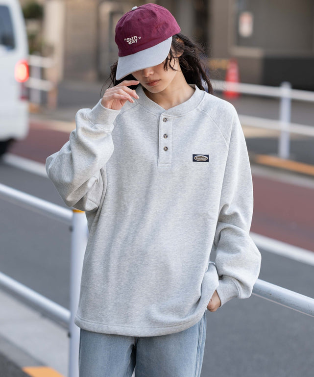 アッシュグレー　モデル：161cm M着用　