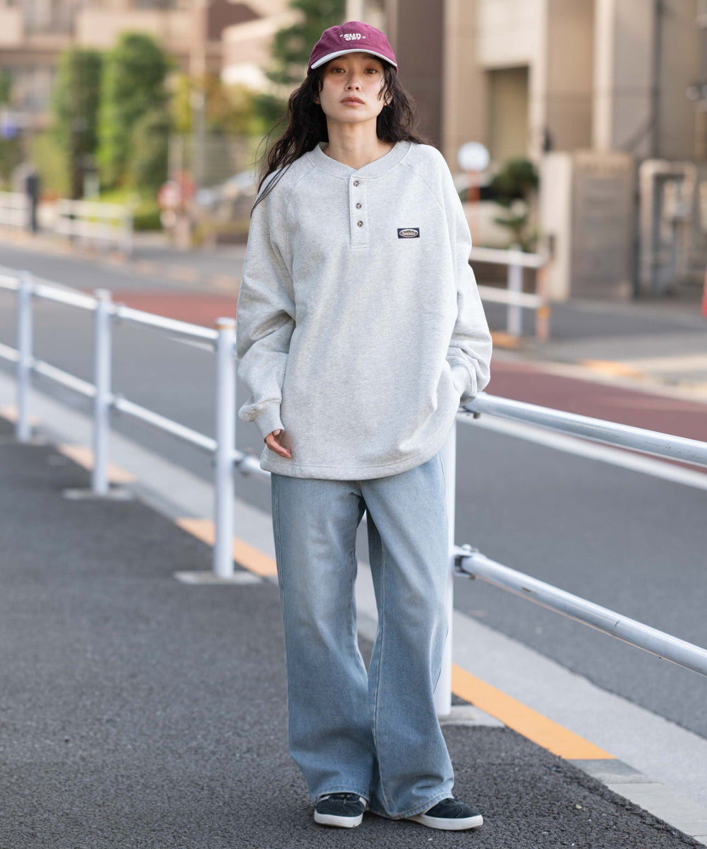 アッシュグレー　モデル：161cm M着用　