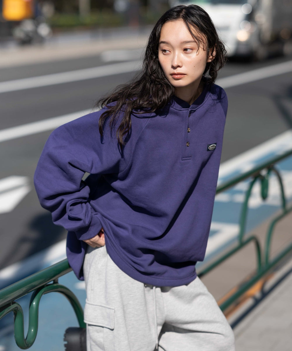 パープル　モデル：161cm M着用