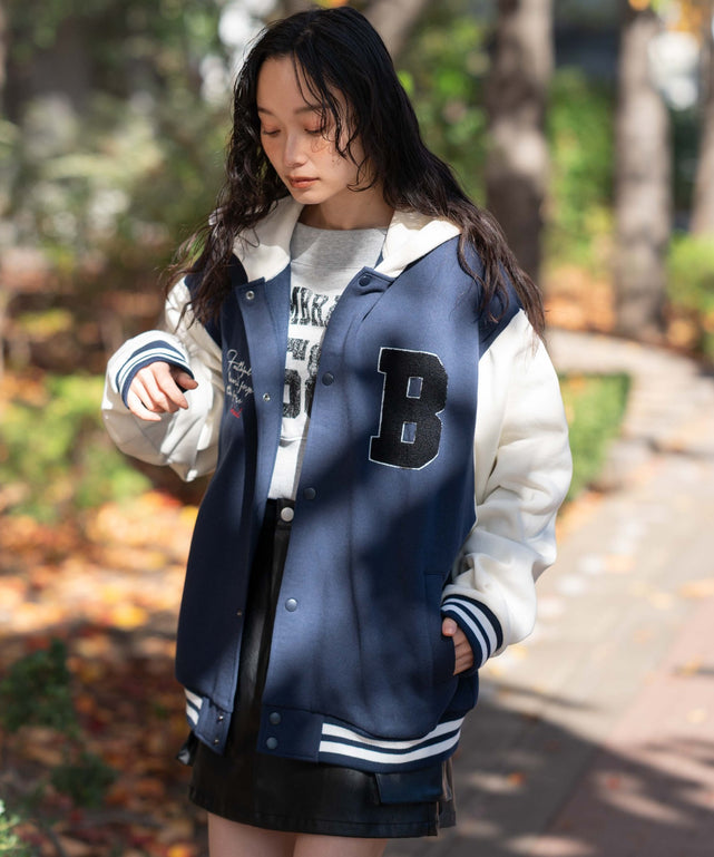 ネイビー　モデル：161cm L着用