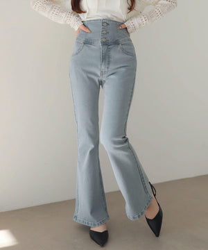 デニム淡加工　モデル：160cm M着用