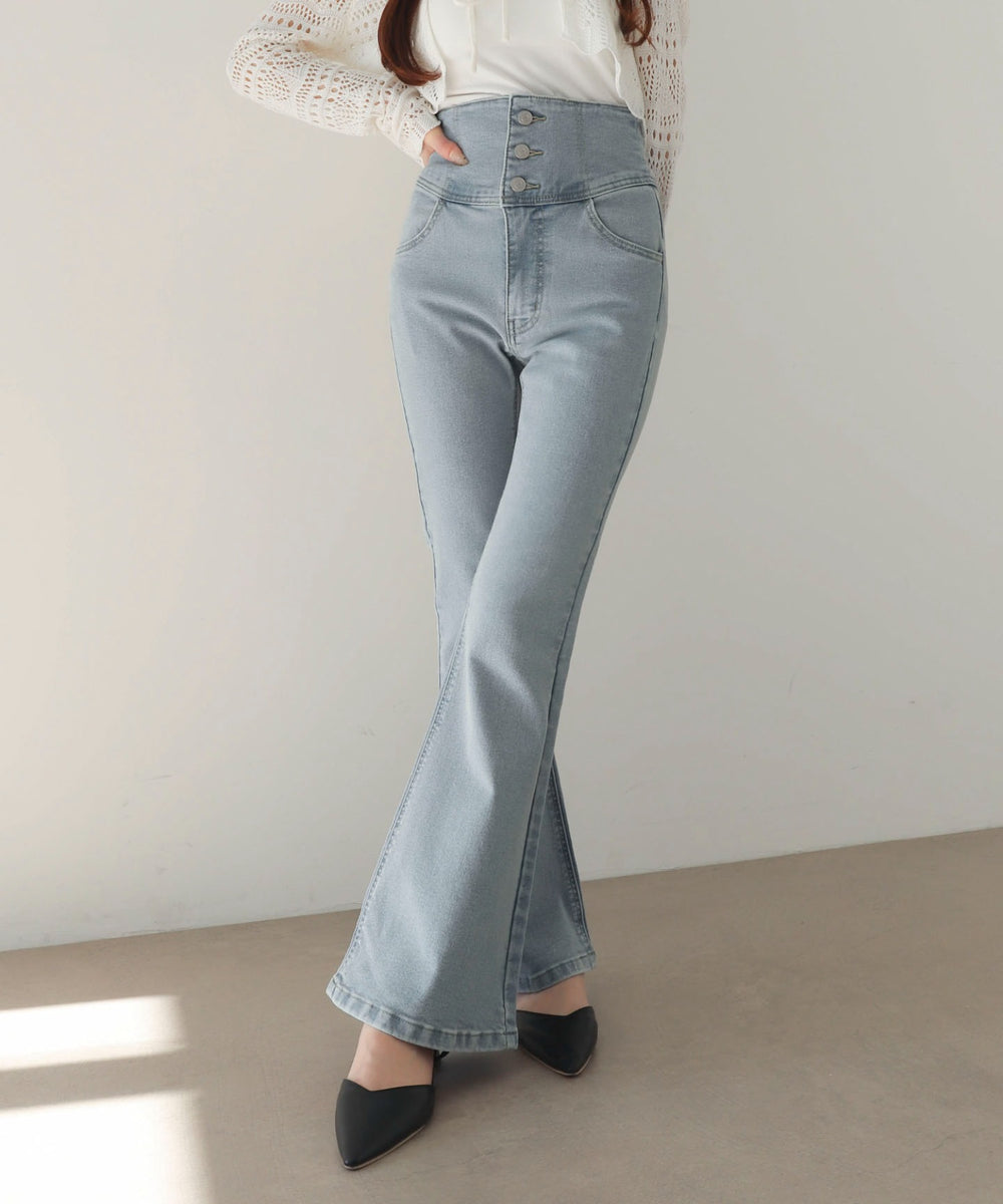 デニム淡加工　モデル：160cm M着用