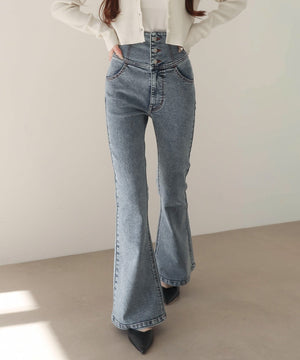 デニム中濃加工　モデル：160cm M着用