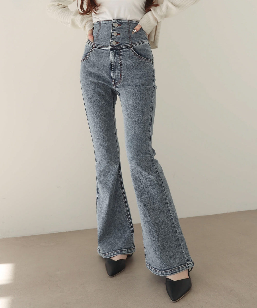 デニム中濃加工　モデル：160cm M着用