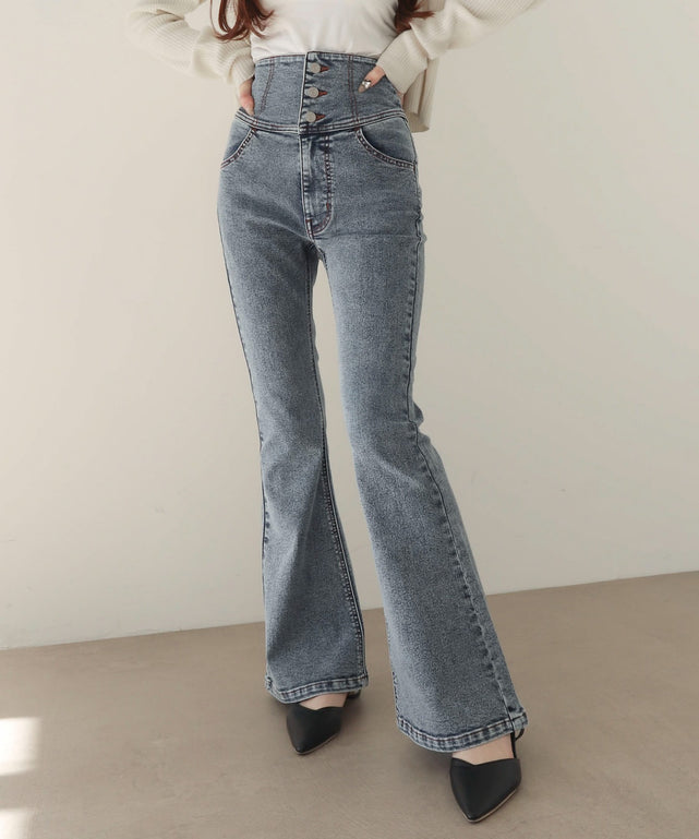 デニム中濃加工　モデル：160cm M着用