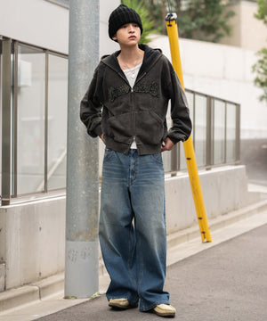 デニム中濃加工 モデル：180cm L着用