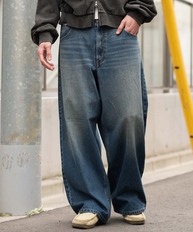 デニム中濃加工 モデル：180cm L着用