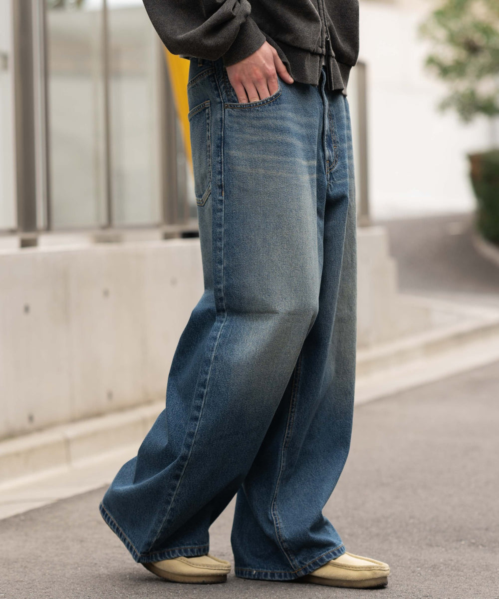 デニム中濃加工 モデル：180cm L着用