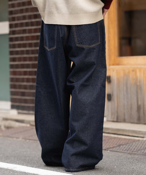 デニムインディゴ モデル：180cm L着用