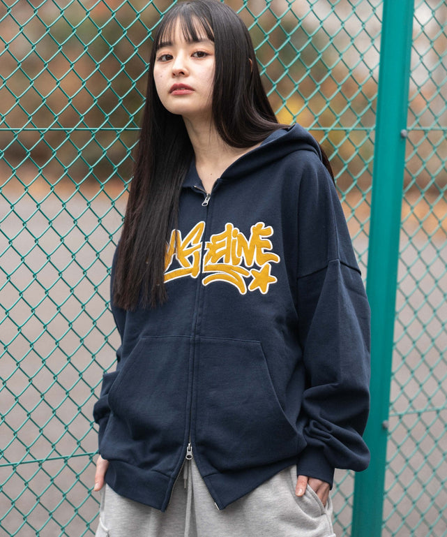 ネイビー モデル：160cm M着用