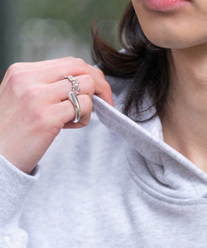 グラフィックロゴプルパーカー