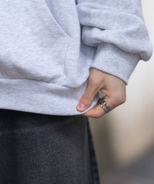 グラフィックロゴプルパーカー