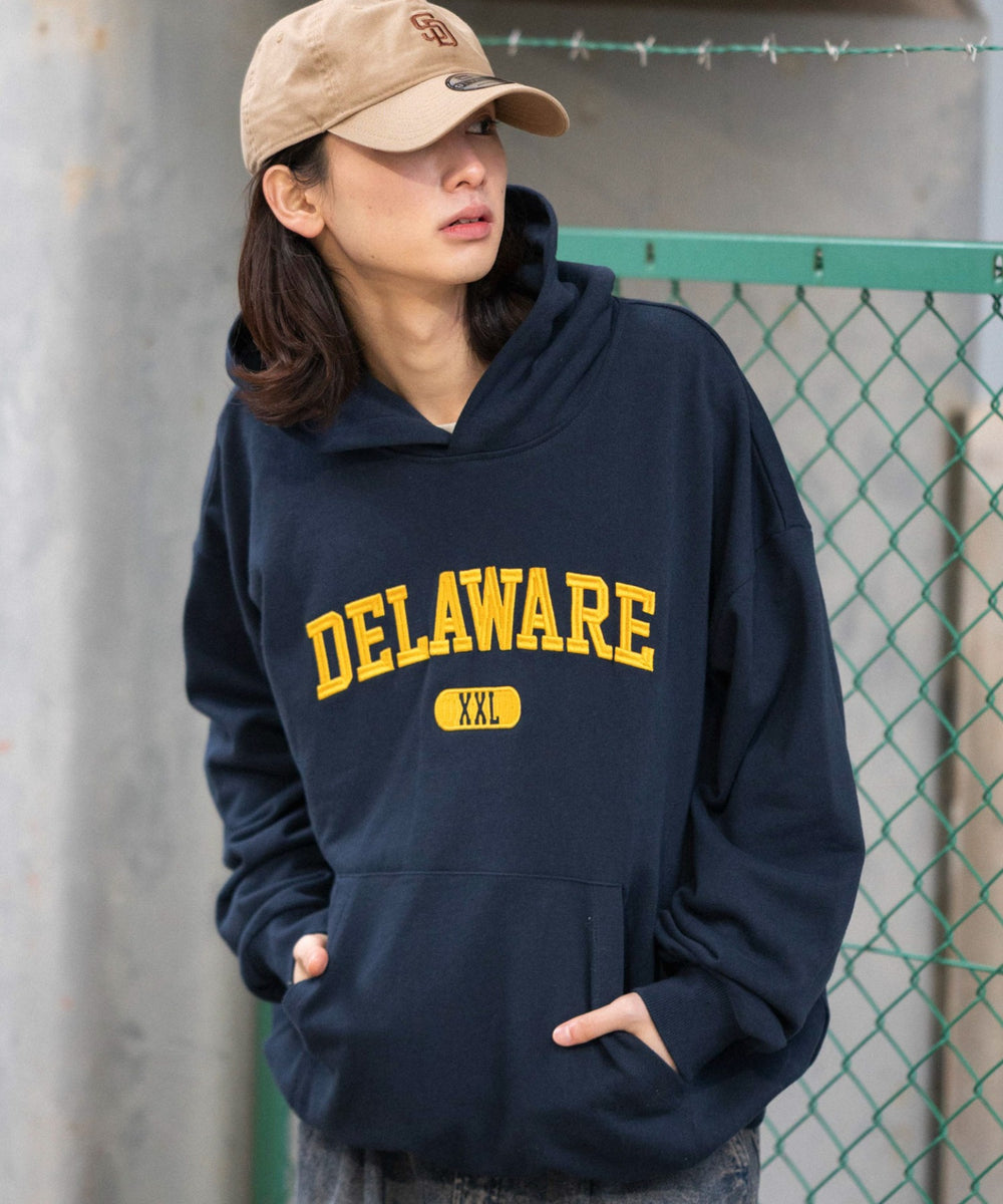 ネイビー モデル：175cm L着用