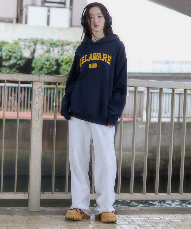 ネイビー　モデル：163cm M着用