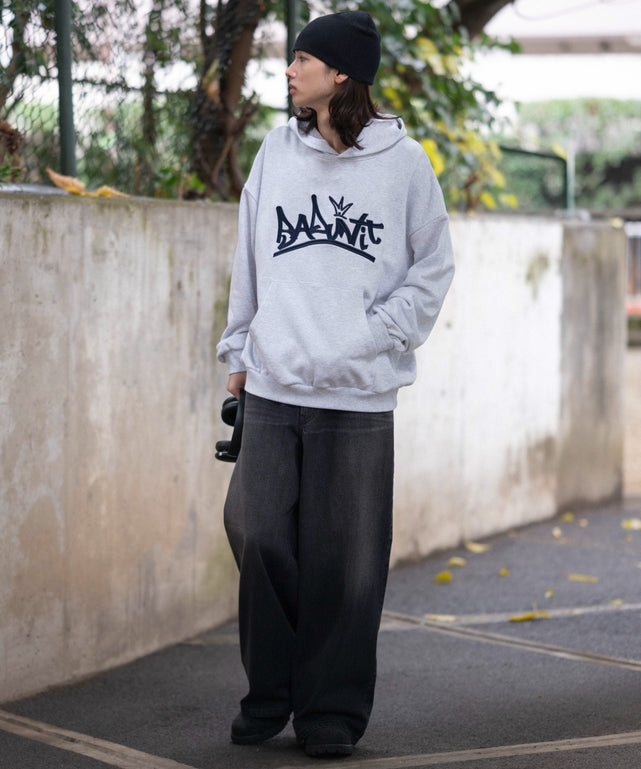 アッシュグレー モデル：175cm L着用