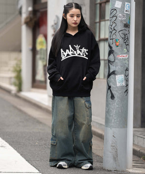 ブラック モデル：160cm M着用