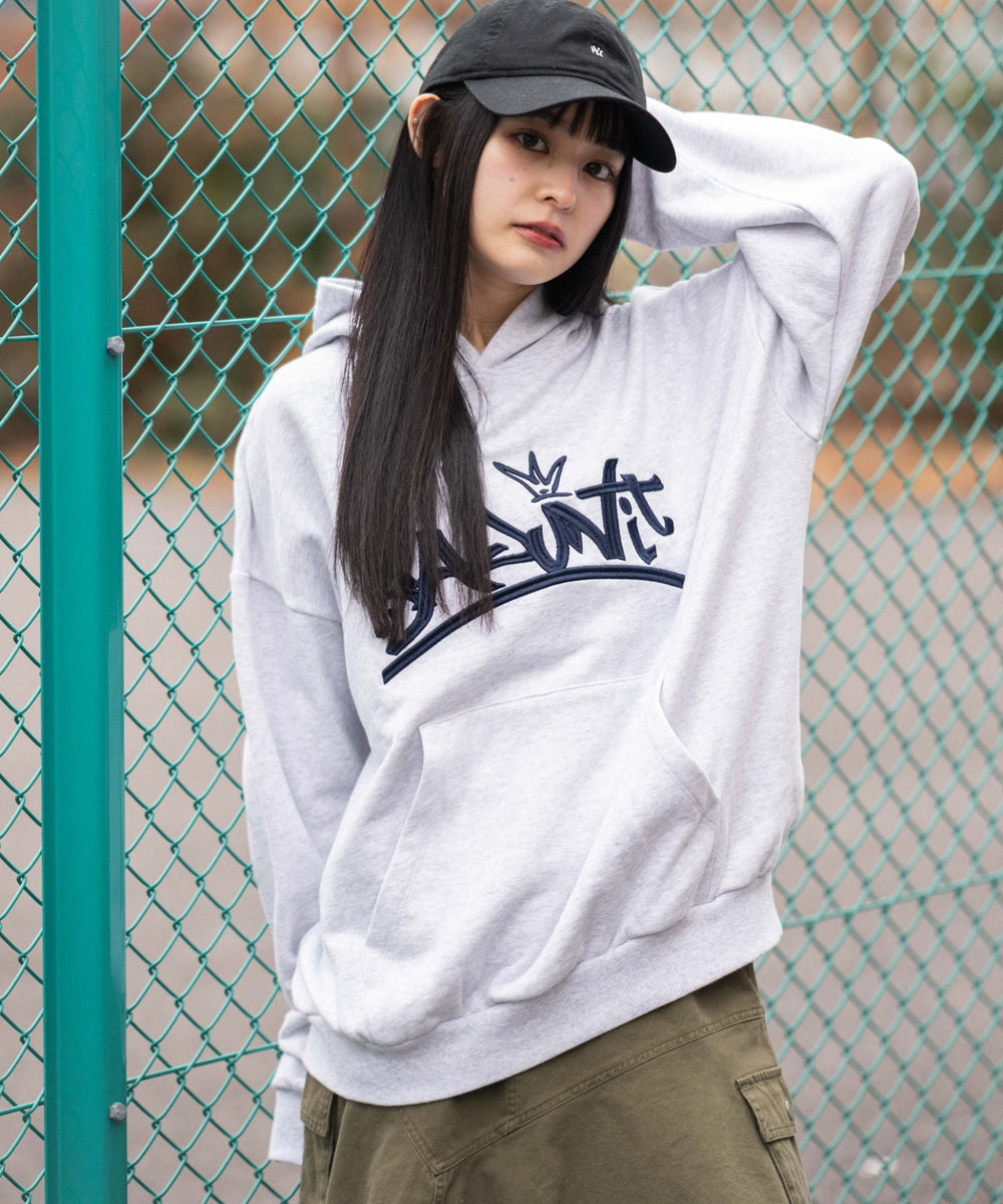 アッシュグレー モデル：160cm M着用