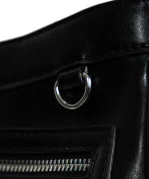 チャーム付きハトメベルトバッグ