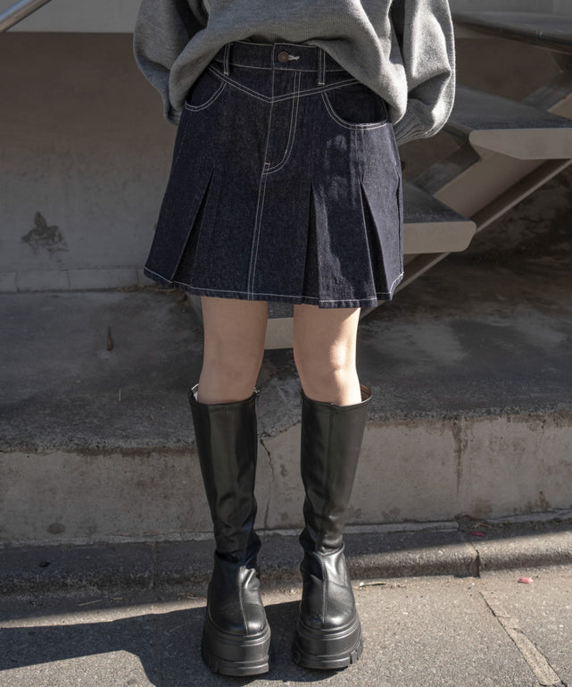 デニムインディゴ　モデル：159cm M着用