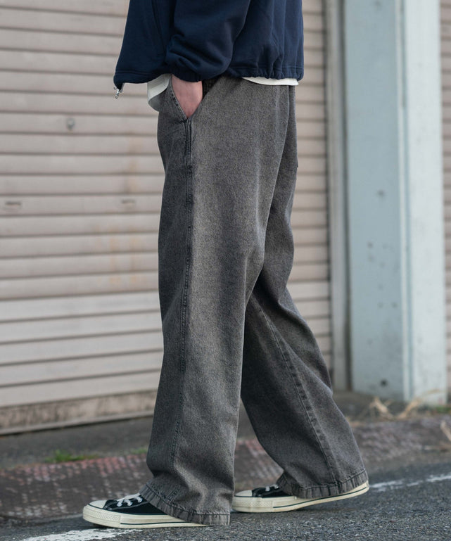 グレー モデル：182cm L着用