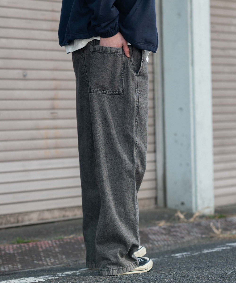 グレー モデル：182cm L着用