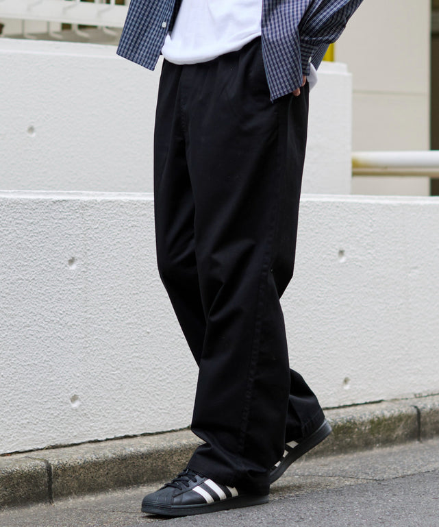 ブラック モデル：181cm L着用