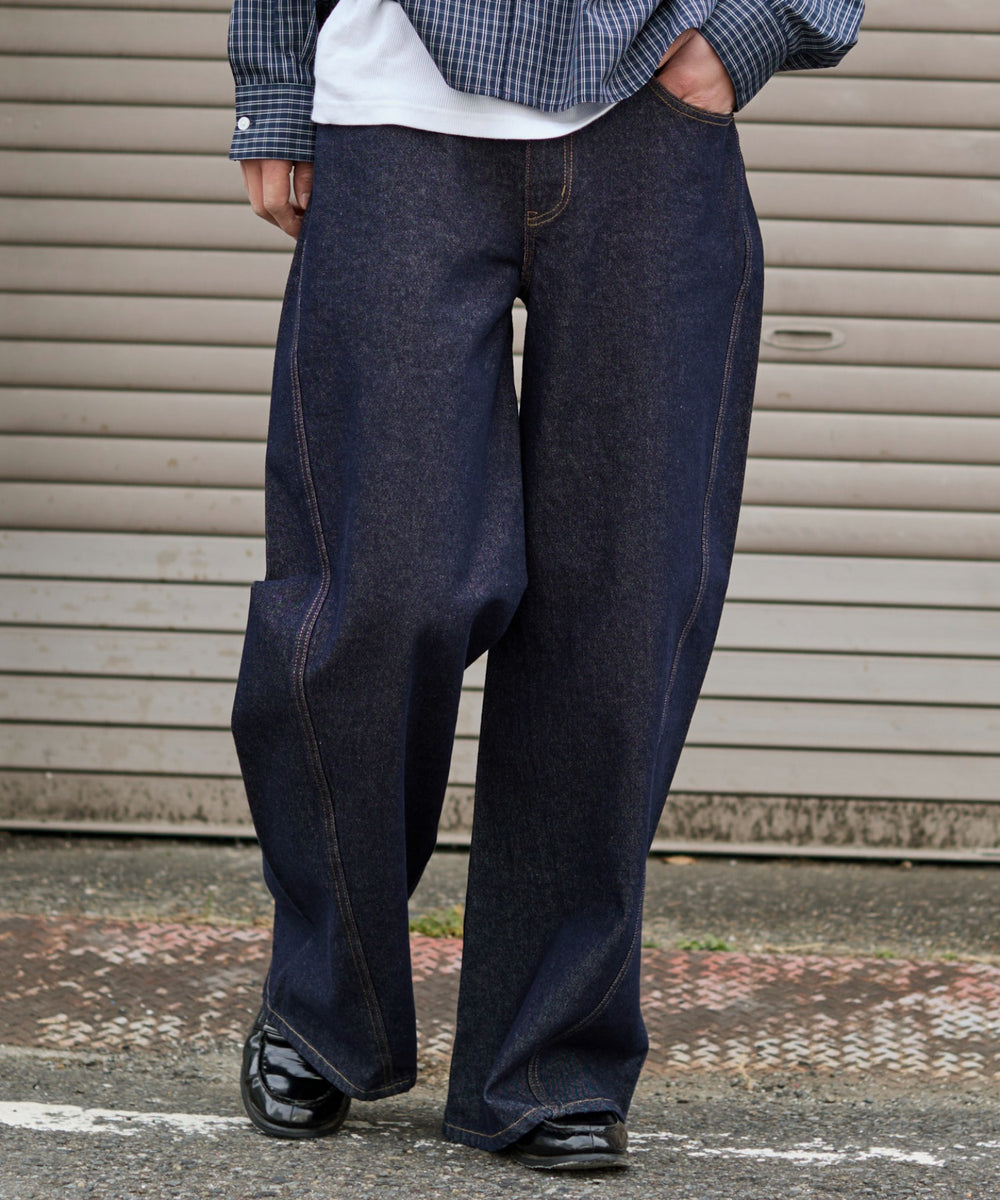 デニムインディゴ モデル：181cm L着用