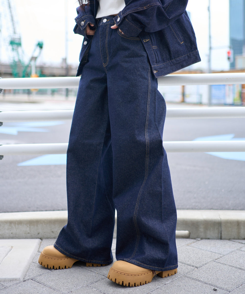 デニムインディゴ モデル：160cm M着用