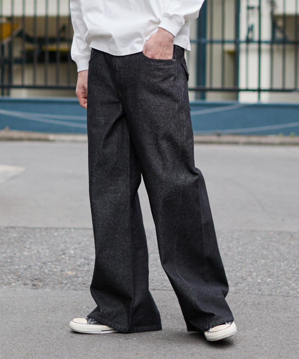 デニムブラック モデル：181cm L着用