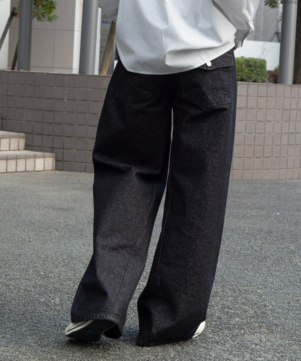 デニムブラック モデル：175cm L着用