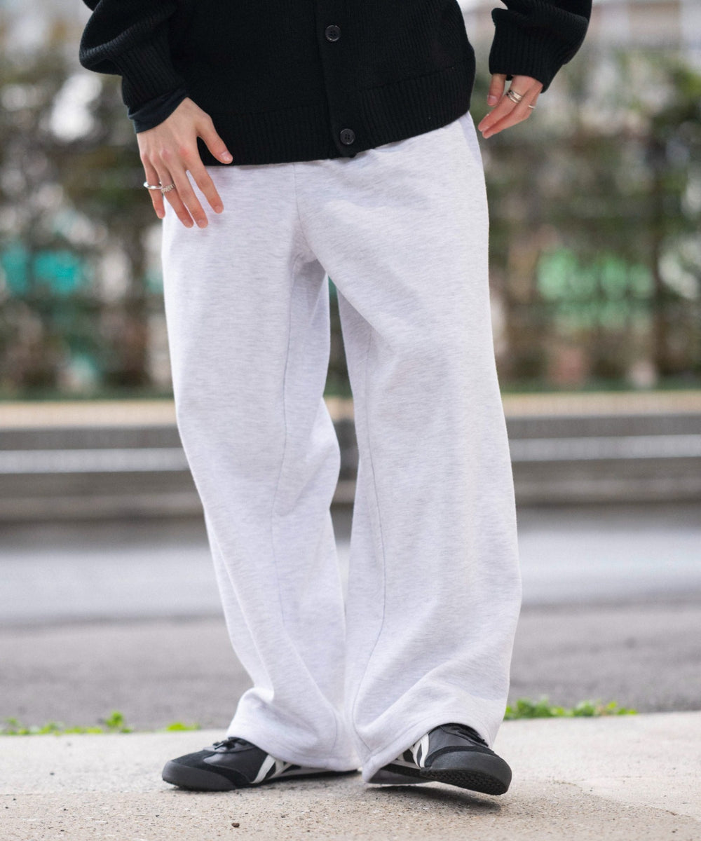 アッシュグレー モデル：175cm L着用