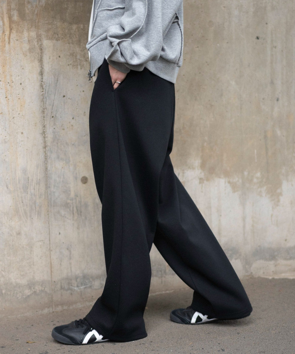 ブラック モデル：175cm L着用