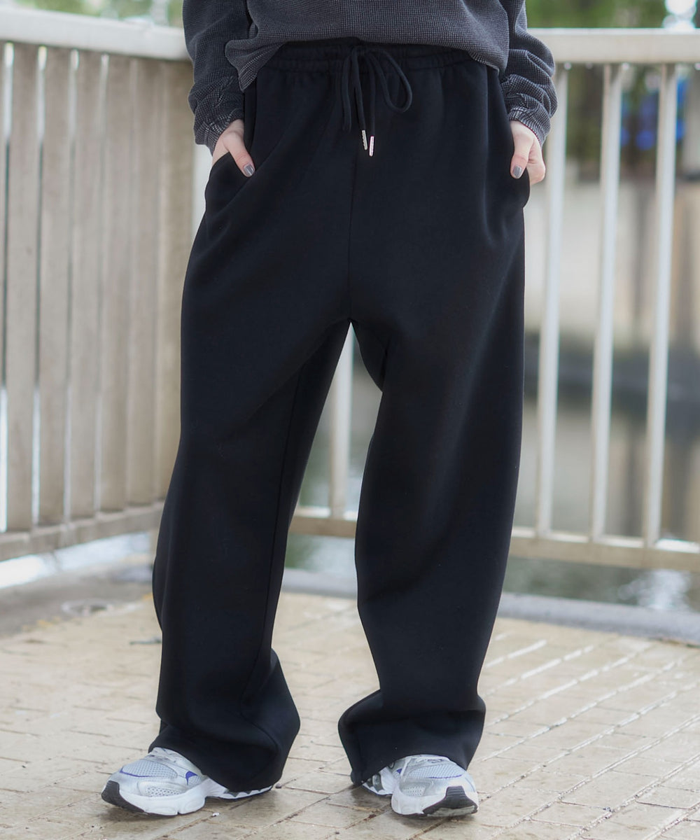 ブラック　モデル：163cm M着用