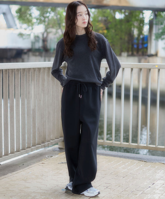 ブラック　モデル：163cm M着用