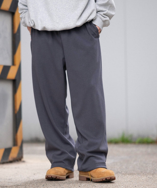 チャコール モデル：175cm L着用