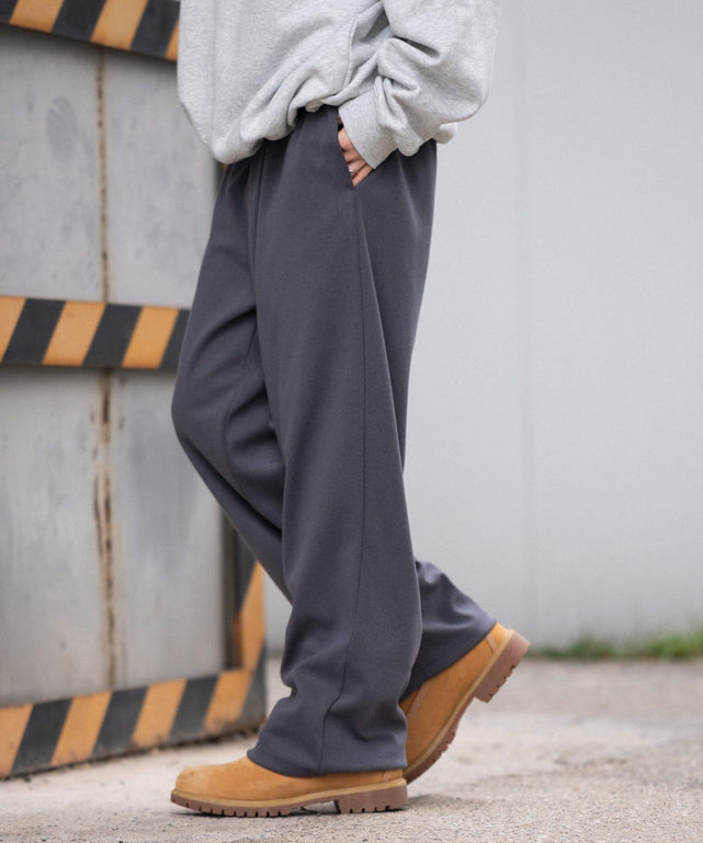 チャコール モデル：175cm L着用