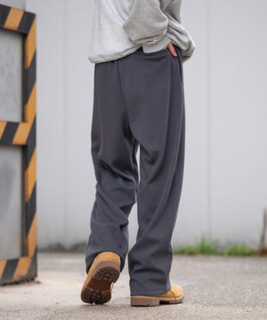 チャコール モデル：175cm L着用