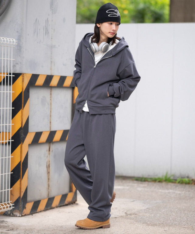 チャコール モデル：175cm L着用