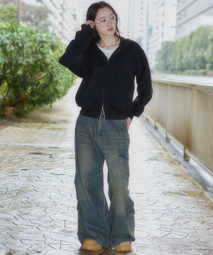 ブラック　モデル：163cm S着用