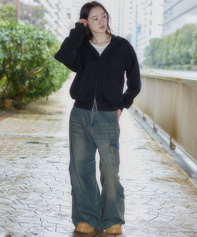 ブラック　モデル：163cm S着用