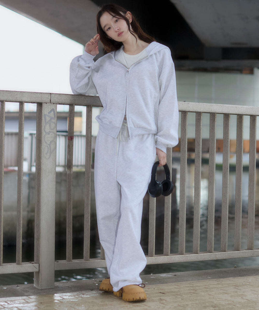 アッシュグレー　モデル：163cm S着用