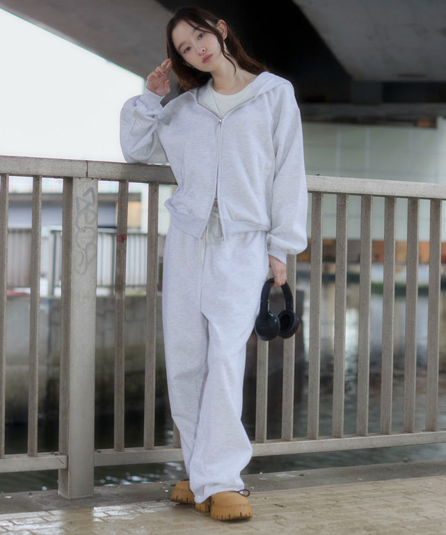 アッシュグレー　モデル：163cm S着用