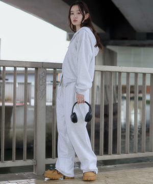 アッシュグレー　モデル：163cm S着用