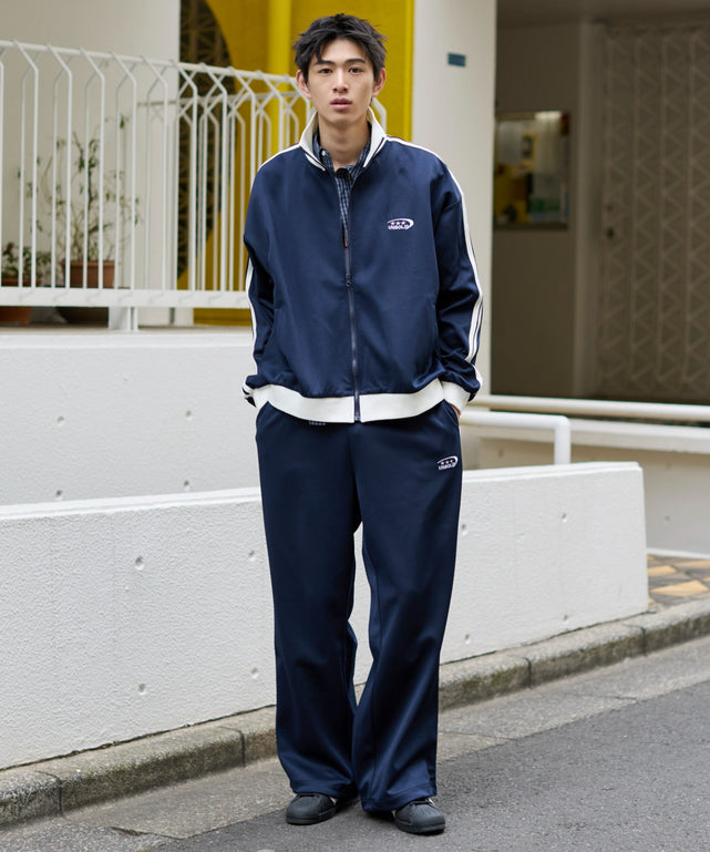 ネイビー モデル：181cm L着用