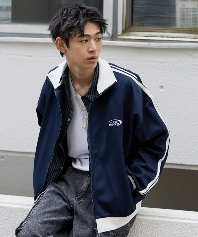 ネイビー モデル：181cm L着用