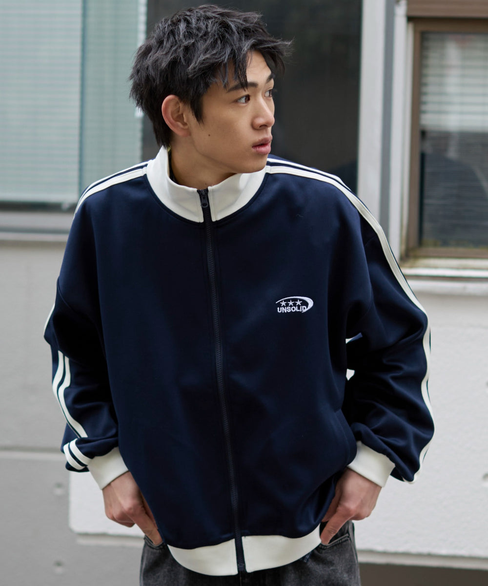 ネイビー モデル：181cm L着用